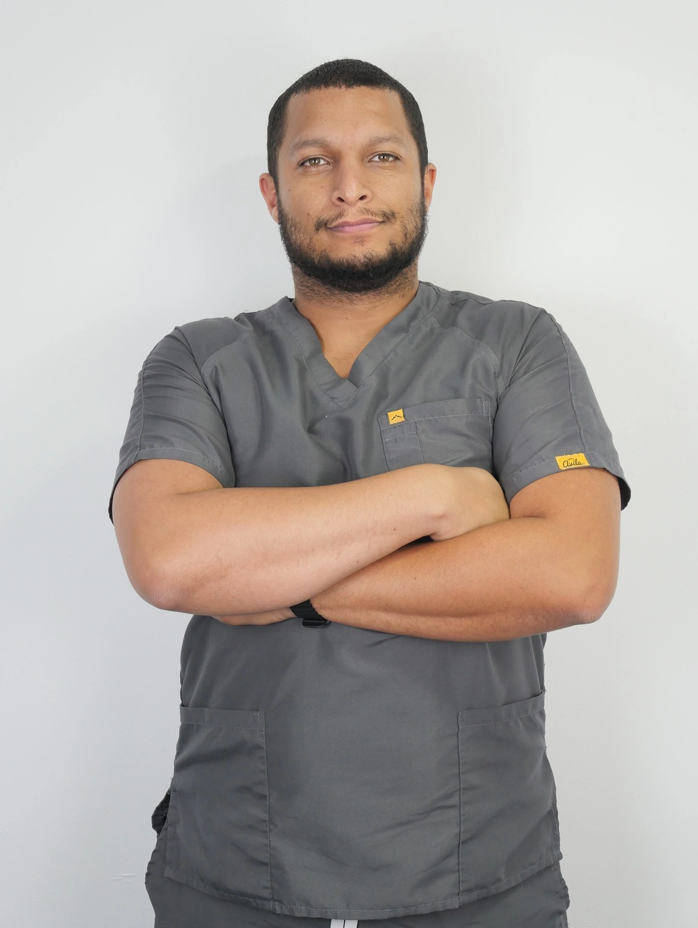 Dr. Nestor Bravo